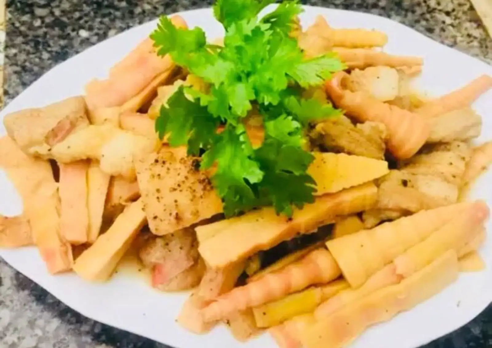 Hình ảnh Cơm măng xào thịt