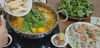 Hình ảnh Lẩu mực lá é