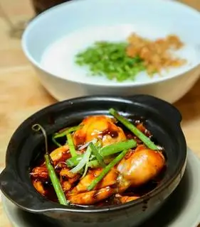 1 Cháo + 1 Con ếch Kho Sả + 1 Coca - 65.000 ₫ tại Lion King Dom - Cháo Ếch Singapore - Hậu Giang