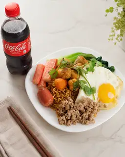 Hình ảnh Combo mì trộn thịt bằm thập cẩm - Coca