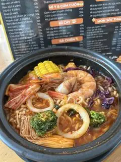 Hình ảnh Mì cay kim chi hải sản
