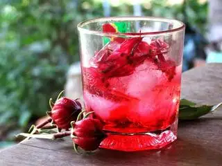 Nước Hisbicus (Atiso đỏ) - 25.000 ₫ tại Bún Riêu Tóp Mỡ Cổ Truyền Hà Nội - Lam Sơn