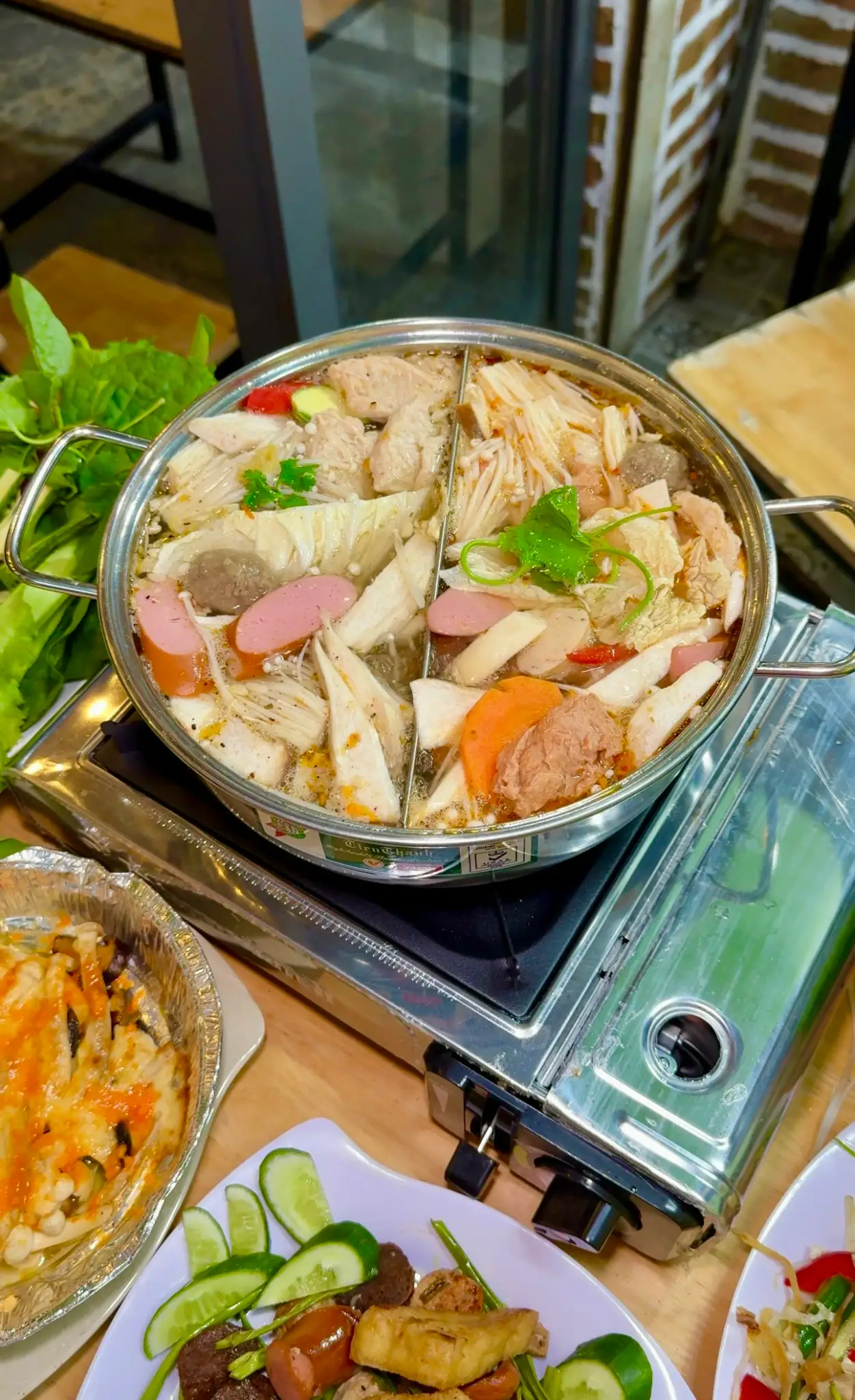 Lẩu Nấm Trường Thọ Siêu Topping Siêu Rau - 89.000 ₫ tại Tiệm Chay Thong Thả - Hòa Hảo