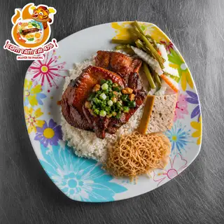 Cơm sườn Miếng + Bì + Chả - 96.000 ₫ tại Cơm Tấm Tài 476 - Nguyễn Tri Phương