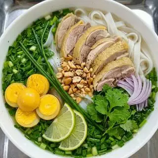 Hình ảnh Phở gà đặc biệt