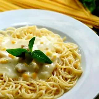 Hình ảnh Mỳ sốt cream lườn gà hun khói
