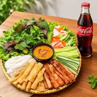 Hình ảnh Combo Nem Nướng Đặc Biệt + Coca | 7 Cuốn Ăn Đã Hơn