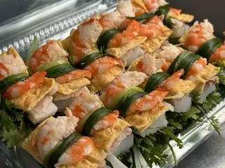 Hình ảnh Cuốn tôm bóc vỏ 