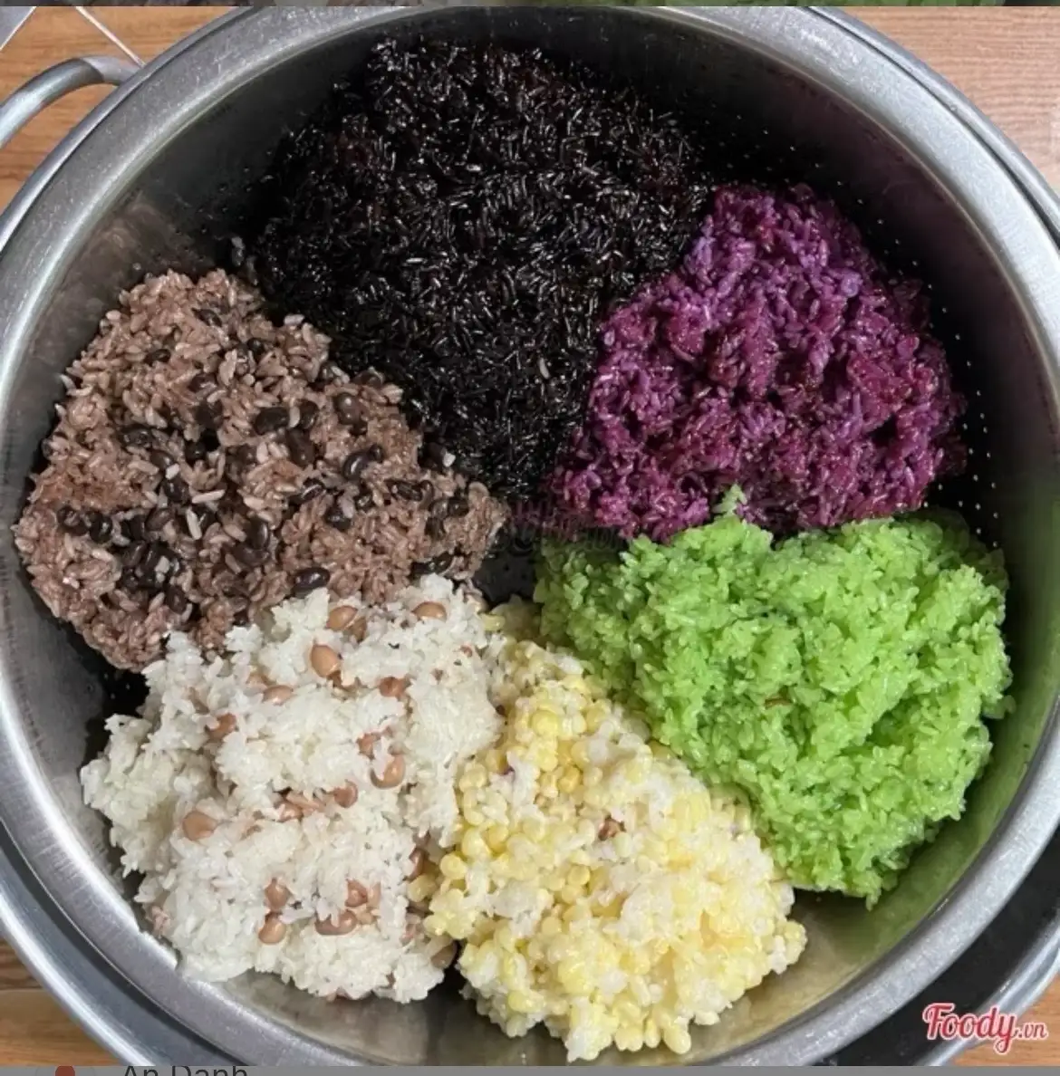 Xôi thập cẩm hộp lớn  - 25.000 ₫ tại Xôi Nếp Bắc - Đường Số 1