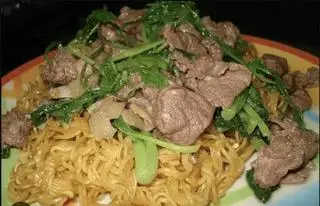 Hình ảnh mỳ xào bò