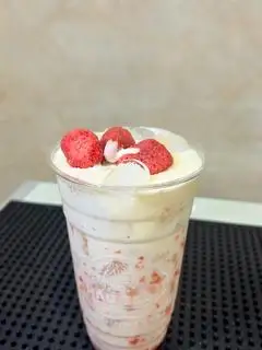 Hình ảnh Sữa dâu kem phô mai