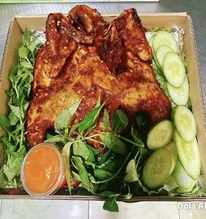 Hình ảnh COMBO GÀ NGUYÊN CON
