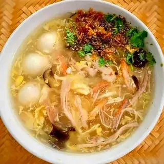 Súp cua - 27.000 ₫ tại Bếp Nhà Út Ơi - Ung Văn Khiêm