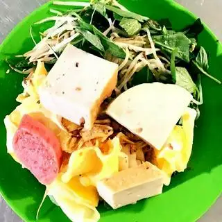 Bánh ướt trứng - 30.000 ₫ tại Bánh Cuốn - Xóm Củi