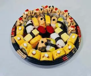 Hình ảnh Mix Maki 6