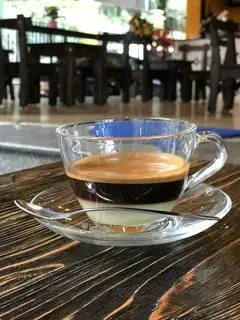 Cà Phê sữa - 20.000 ₫ tại DON Coffee - Trần Trọng Cung