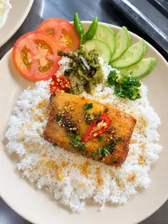 Hình ảnh Cơm đậu hủ nhồi thịt sốt mắm hành