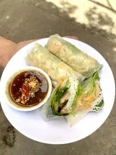 Gỏi cuốn chay ( 4 cuốn ) - 38.000 ₫ tại Tiệm Chay Nhà Mình - Hoàng Văn Thụ
