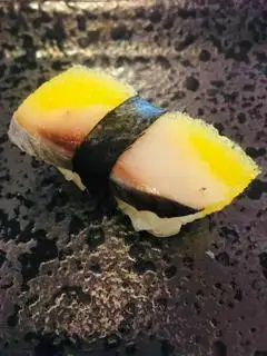 Cá trích ép trứng vàng - 20.000 ₫ tại Sushi Viên Phương Mập - Hoàng Diệu