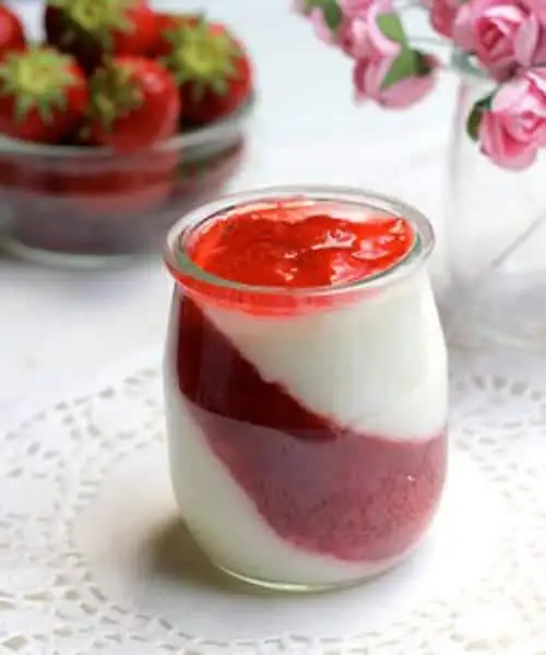 Hình ảnh Sữa chua (ly có đá)