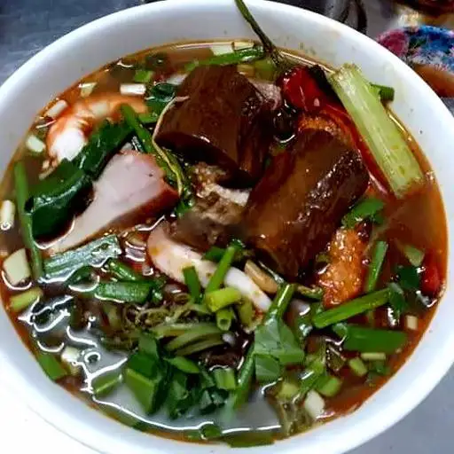 Bún Mắm, Tôm, Mực, Chả Cá,chả Ớt, Heo Quay  - 65.000 ₫ tại Tiệm Bún Mắm & Bún Bò 135 - Bông Sao