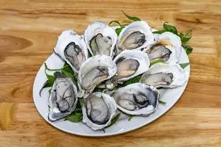 Hình ảnh Hàu Nướng mọi 6 con