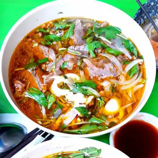 Bún bò nạm - 50.000 ₫ tại Tiệm Bún Mắm & Bún Bò 135 - Bông Sao