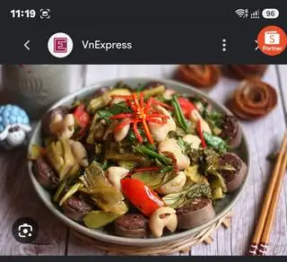 Hình ảnh lòng xào dua chua 