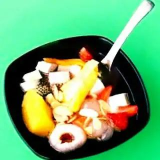 Chè khúc bạch - 33.000 ₫ tại Chè Thái Ý Vy - Dương Bá Trạc
