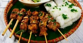 Hình ảnh Bánh Hỏi Thịt Nướng - Chả Giò 