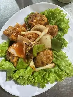 Hình ảnh cơm trắng sườn chua ngọt