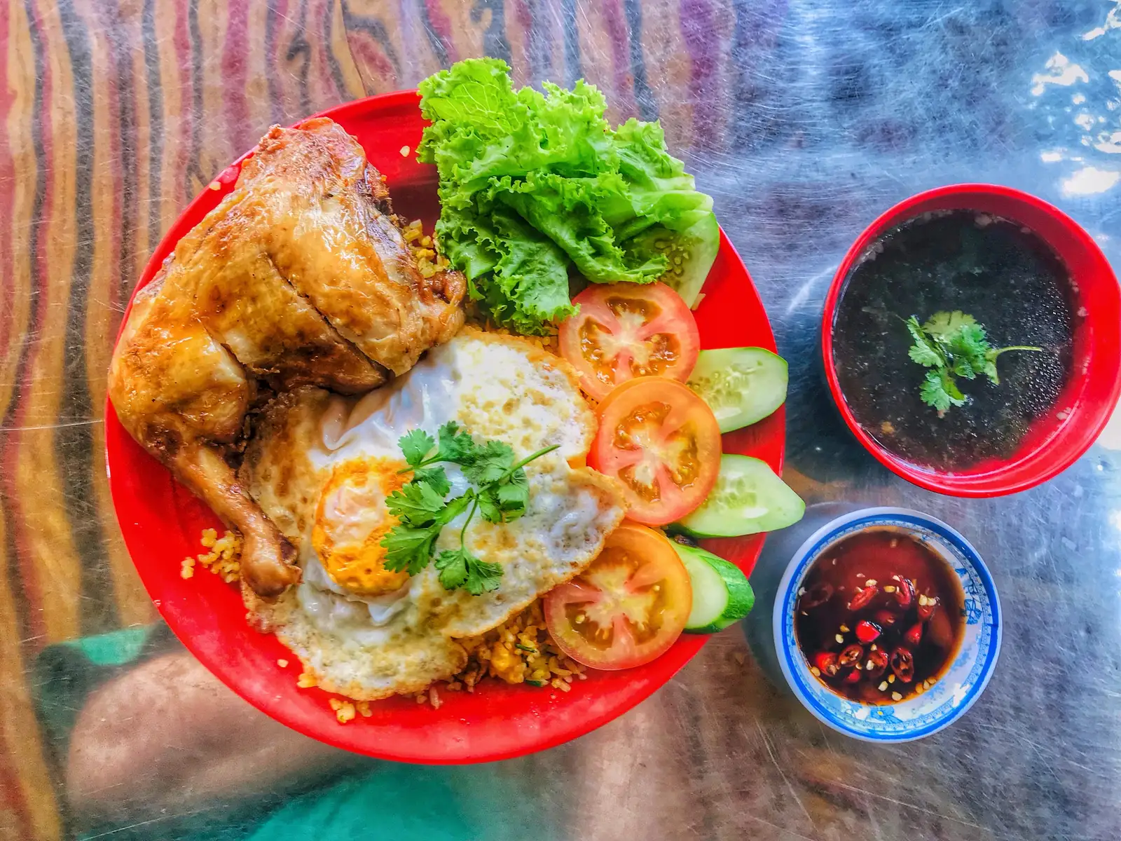 Hình ảnh Combo Cơm Gà 1/4 + Trứng + Canh Rong Biển Thịt Bằm