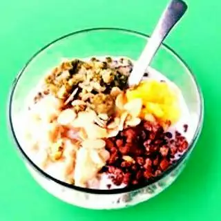 Chè đậu thập cẩm - chè bà Ba - 25.000 ₫ tại Chè Thái Ý Vy - Dương Bá Trạc