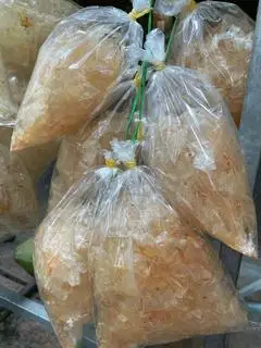 Bánh tráng muối nhuyễn - 15.000 ₫ tại Bánh Tráng Trộn Gỏi Khô Bò và Dừa Sáp Dầm Thốt Nốt - Bàu Cát 1