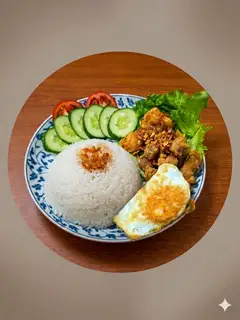 Hình ảnh Cơm gà viên sốt mắm tỏi