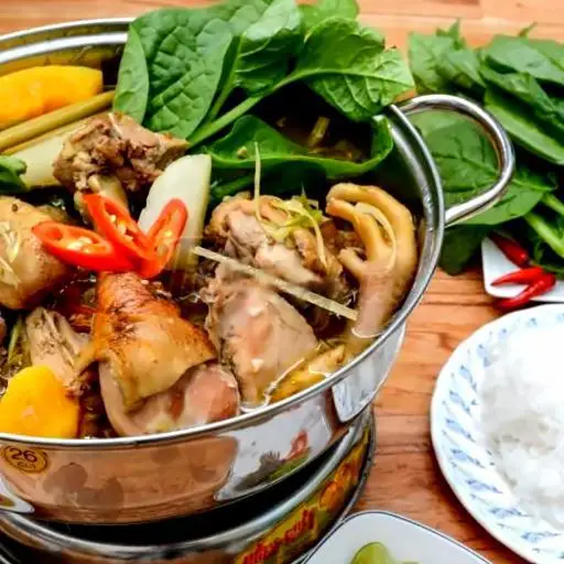 Hình ảnh Gà Nồi Xào Sả Ớt