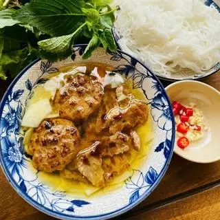 Hình ảnh Bún chả Trạm - truyền thống