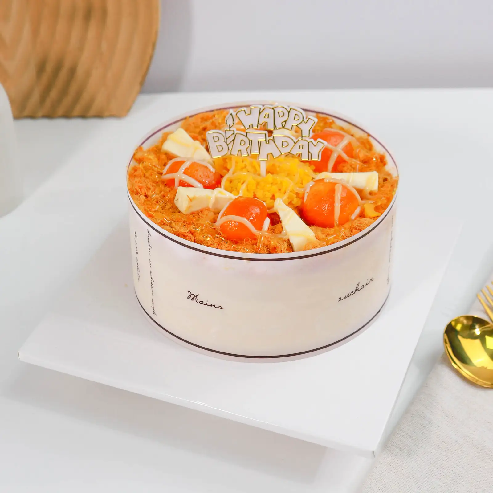 Hình ảnh Bánh Bông Lan Trứng Muối Ngon - Size 15cm