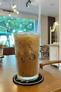 Cà phê năng lượng sữa đá - 35.000 ₫ tại Tiệm Bánh Bake Rue - Nguyễn Văn Quá