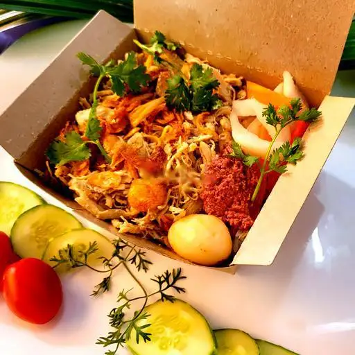 Xôi gà xé - 38.000 ₫ tại Xôi Gà - Bánh Mì Gà Lắc Kê - Đường Số 4