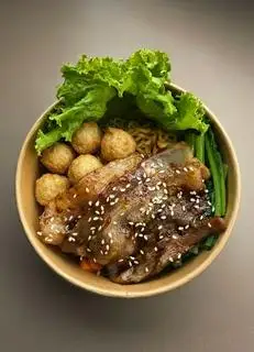 Mì Trộn Ba Chỉ Heo Áp Chảo Teriyaki - 75.000 ₫ tại  Mì Trộn & Ăn Vặt Péo Pẹo - Trường Sa