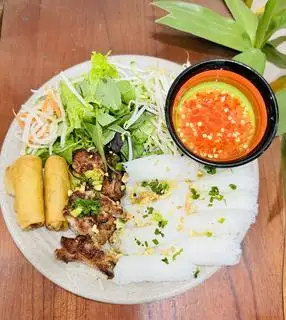 Bánh Hỏi Thịt Nướng - Nem Nướng  - 48.000 ₫ tại Bún Thịt Nướng Cô Tư - Nguyễn Văn Nghi