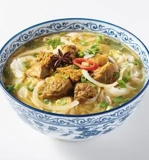 Phở Bò sốt vang - 97.000 ₫ tại Nhà Ngói Phở - Hương Vị Hà Nội Xưa - KDC Nam Viên