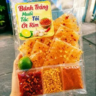 Bánh tráng muối nhuyễn, Tắc, ớt rim ( tự trộn) - 20.000 ₫ tại Quán Ăn Vặt, Bột Chiên & Bánh Tráng Trộn 9999 - Hậu Giang