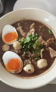 Hình ảnh Mì Tôm Thuyền Có Trứng