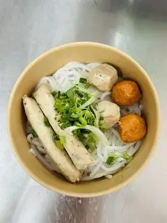 Hình ảnh bún 4 mọc 2 giò tai
