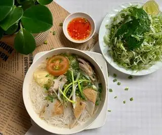 Bún cá chả - 55.000 ₫ tại Nem Nướng Nha Trang Ngọc Trâm 4 - Nguyễn Văn Nghi
