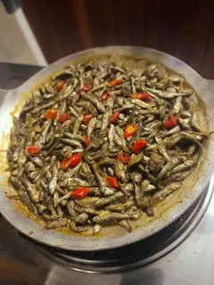 Hình ảnh Cơm Cá Linh Kho Tiêu