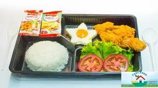 Hình ảnh Cơm gà sốt Japan đặc biệt - omelet