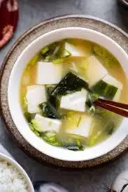 Miso soups tofu mushrooms seaweed - 35.000 ₫ tại Healthy Food T.Lâm - Dương Bá Trạc